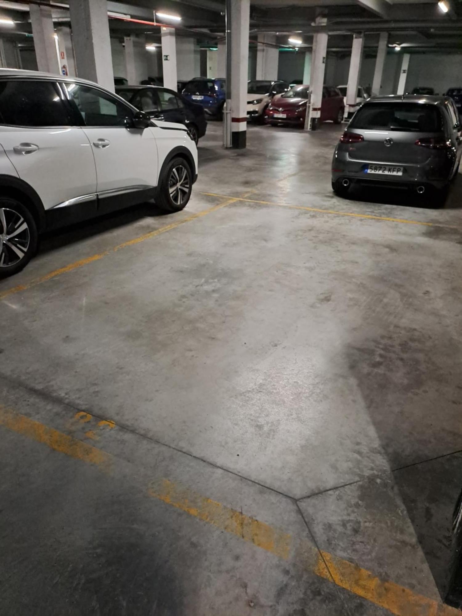 Etxeberria Park Free Parking By Next Stop Билбао Екстериор снимка